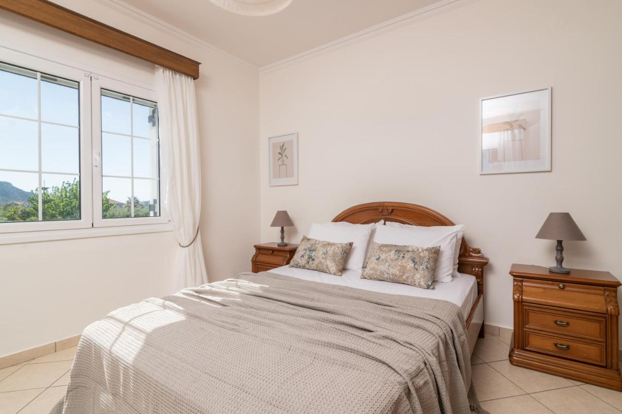 Luxury Villa Vanato & Pool Koukounariá Dış mekan fotoğraf